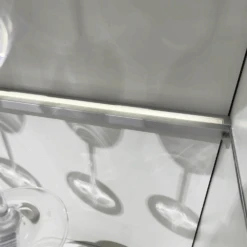 Wohnwand Mega Design 981009 Front Natureiche Korpus Lack Weiß Inklusive Beleuchtung Mit Funkfernbedienung -Hülsta 503172111a8049d7a6b39c56ad3b9b06.png