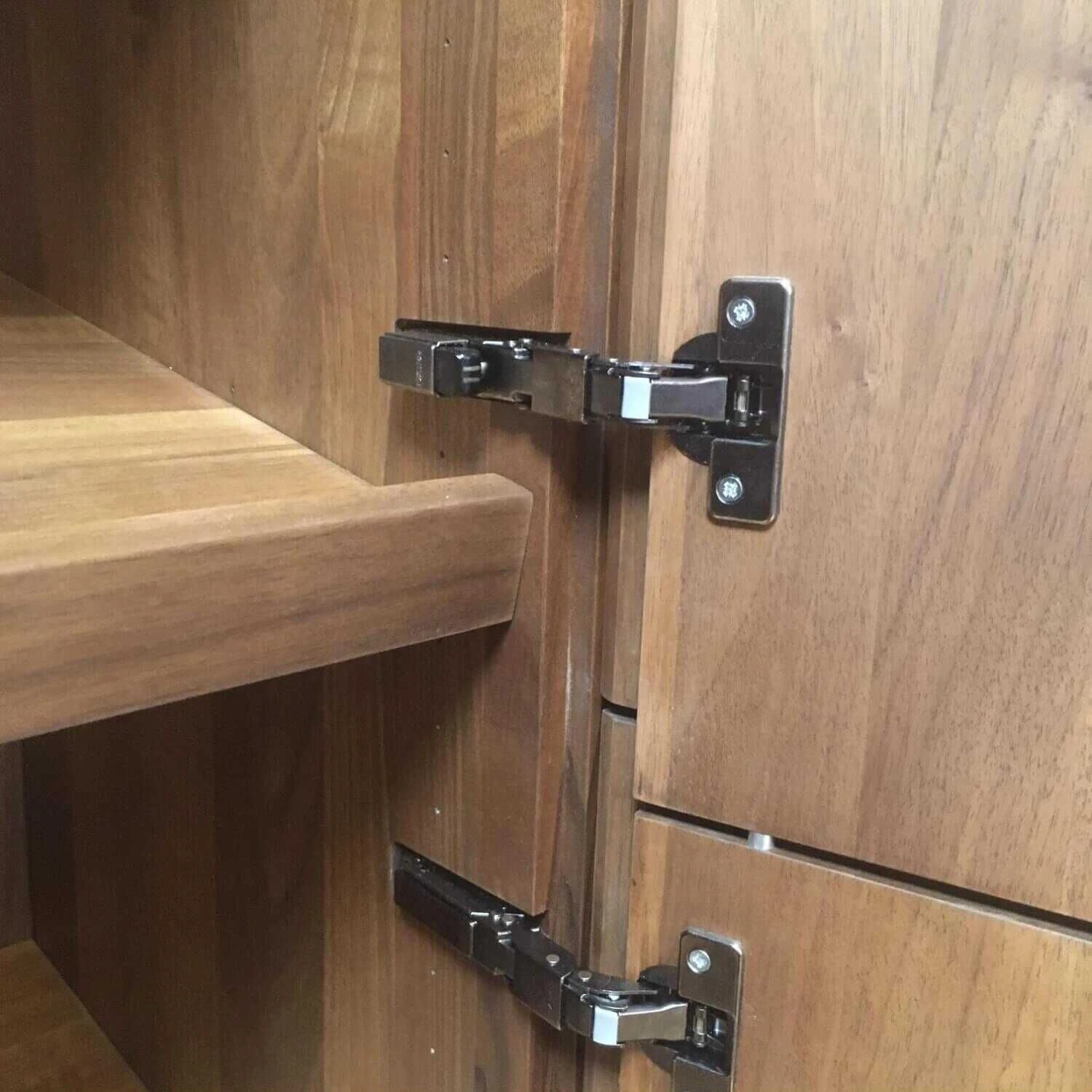 Garderobenelemente Diele Solid Nussbaum Massiv Geölt 10 Garderobenelemente Diele Solid Nussbaum Massiv Geölt – Bild 10