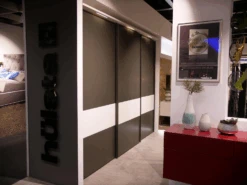 Kleiderschrank Mit Schiebetüren Multi Forma II Lack ReinweißGrau Griffe Lack Grau Mit LED-Beleuchtung -Hülsta kleiderschraenke huelsta kleiderschrank mit schiebetueren multi forma ii lack reinweiss grau griffe 8