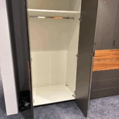 Kleiderschrank Multi Forma 2 In Hochglanz Grau Design G Griff 049 Chrom Hochglanz Inkl Tv Halterung Und Beleuchtung -Hülsta kleiderschraenke huelsta kleiderschrank multi forma 2 in hochglanz grau design g griff 049 chrom 14