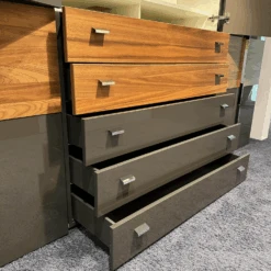 Kleiderschrank Multi Forma 2 In Hochglanz Grau Design G Griff 049 Chrom Hochglanz Inkl Tv Halterung Und Beleuchtung -Hülsta kleiderschraenke huelsta kleiderschrank multi forma 2 in hochglanz grau design g griff 049 chrom