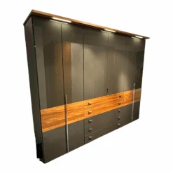 Kleiderschrank Multi Forma 2 In Hochglanz Grau Design G Griff 049 Chrom Hochglanz Inkl Tv Halterung Und Beleuchtung
