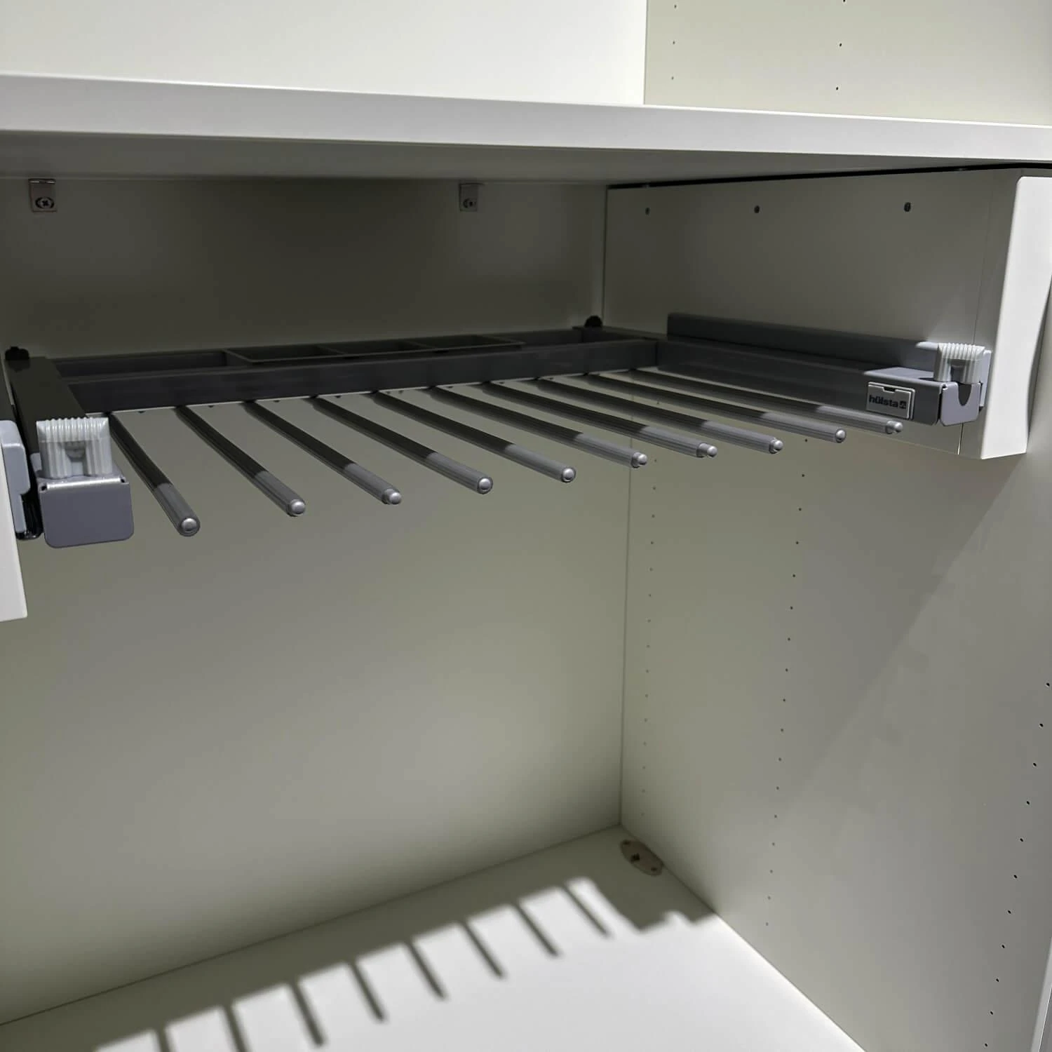 KleiderschrankMulti Format In Lack Grau Und Reinweiß Griff 031 In Lack Grau 17 KleiderschrankMulti Format In Lack Grau Und Reinweiß Griff 031 In Lack Grau – Bild 17