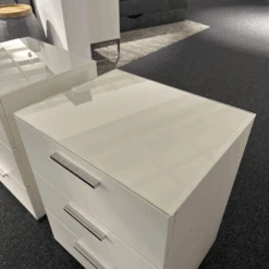 2er Set Konsole Multi Varis In 5035 Lack Weiß Abdeckplatte In Glas Weiß Griff In 109 Chrom Hochglanz -Hülsta konsolen huelsta 2er set konsole multi varis in 5035 lack weiss abdeckplatte in glas weiss griff in 4