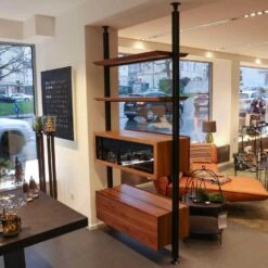 Raumteiler Solid Nussbaum Massiv Geölt Mit Beleuchtung