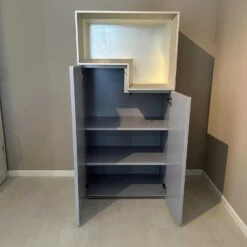 Highboard Tetrim Lack Eisblau Akzent Hochglanz Eisblau Mit Beleuchtung -Hülsta vitrinen highboards huelsta highboard tetrim lack eisblau akzent hochglanz eisblau mit beleuchtung