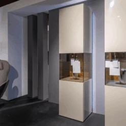 Vitrine Gentis Links Kernnussbaum Lack Seidengrau Inklusive Beleuchtung -Hülsta vitrinen highboards huelsta vitrine gentis links kernnussbaum lack seidengrau inklusive beleuchtung 6