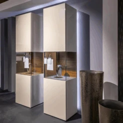 Vitrine Gentis Rechts Kernnussbaum Lack Seidengrau Inklusive Beleuchtung Mit Fernbedienung -Hülsta vitrinen highboards huelsta vitrine gentis rechts kernnussbaum lack seidengrau inklusive beleuchtung 6