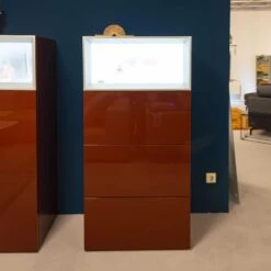 Vitrine Lack Bordeauxrot Mit Beleuchtung 3 Laden