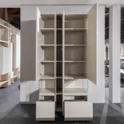 Vitrine Neo Lack Seidengrau Glanz Inklusive Beleuchtung -Hülsta vitrinen highboards huelsta vitrine neo lack seidengrau glanz inklusive beleuchtung 414 42 47020 4