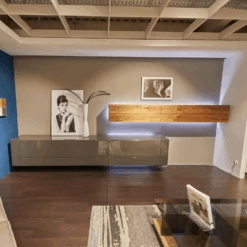 Wohnwand Gentis Lack Hochglanz Grau Mit Akzenten Kernnussbaum Naturstamm Mit Beleuchtung -Hülsta wohnwaende tv lowboards huelsta wohnwand gentis lack hochglanz grau mit akzenten kernnussbaum 2