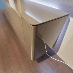 Wohnwand Gentis Lack Hochglanz Grau Mit Akzenten Kernnussbaum Naturstamm Mit Beleuchtung -Hülsta wohnwaende tv lowboards huelsta wohnwand gentis lack hochglanz grau mit akzenten kernnussbaum 3